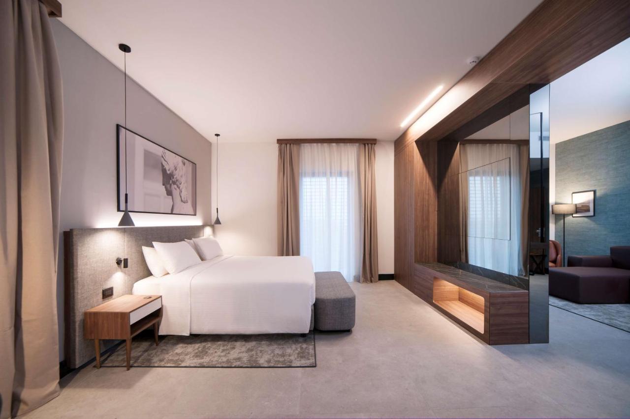 Radisson Hotel Nola Naples Εξωτερικό φωτογραφία
