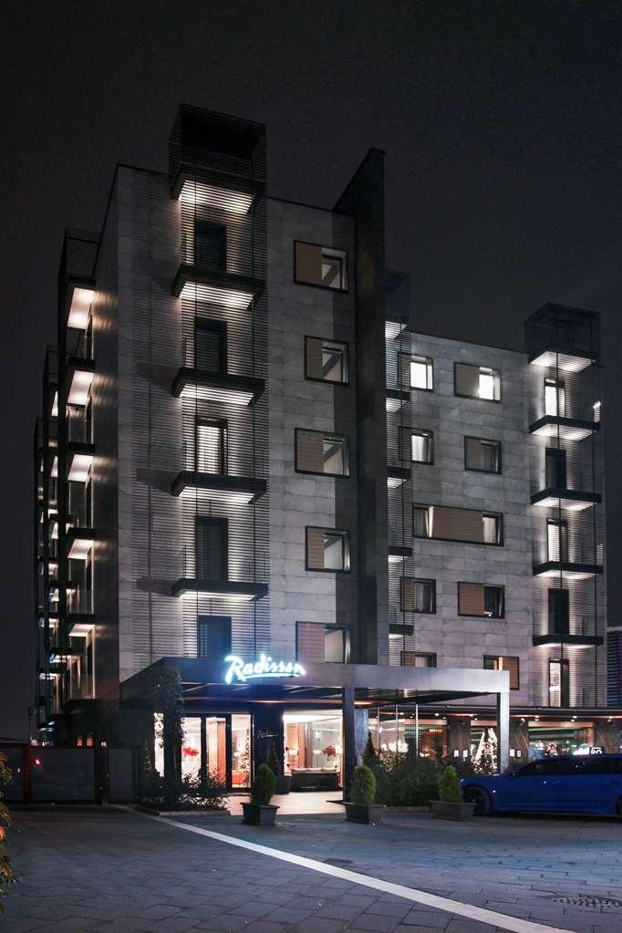 Radisson Hotel Nola Naples Εξωτερικό φωτογραφία